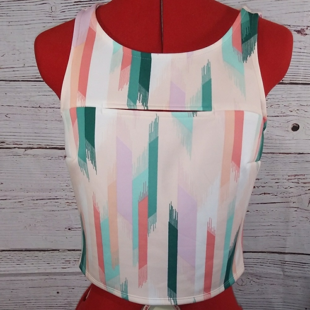 Decree Women crop top Sx M